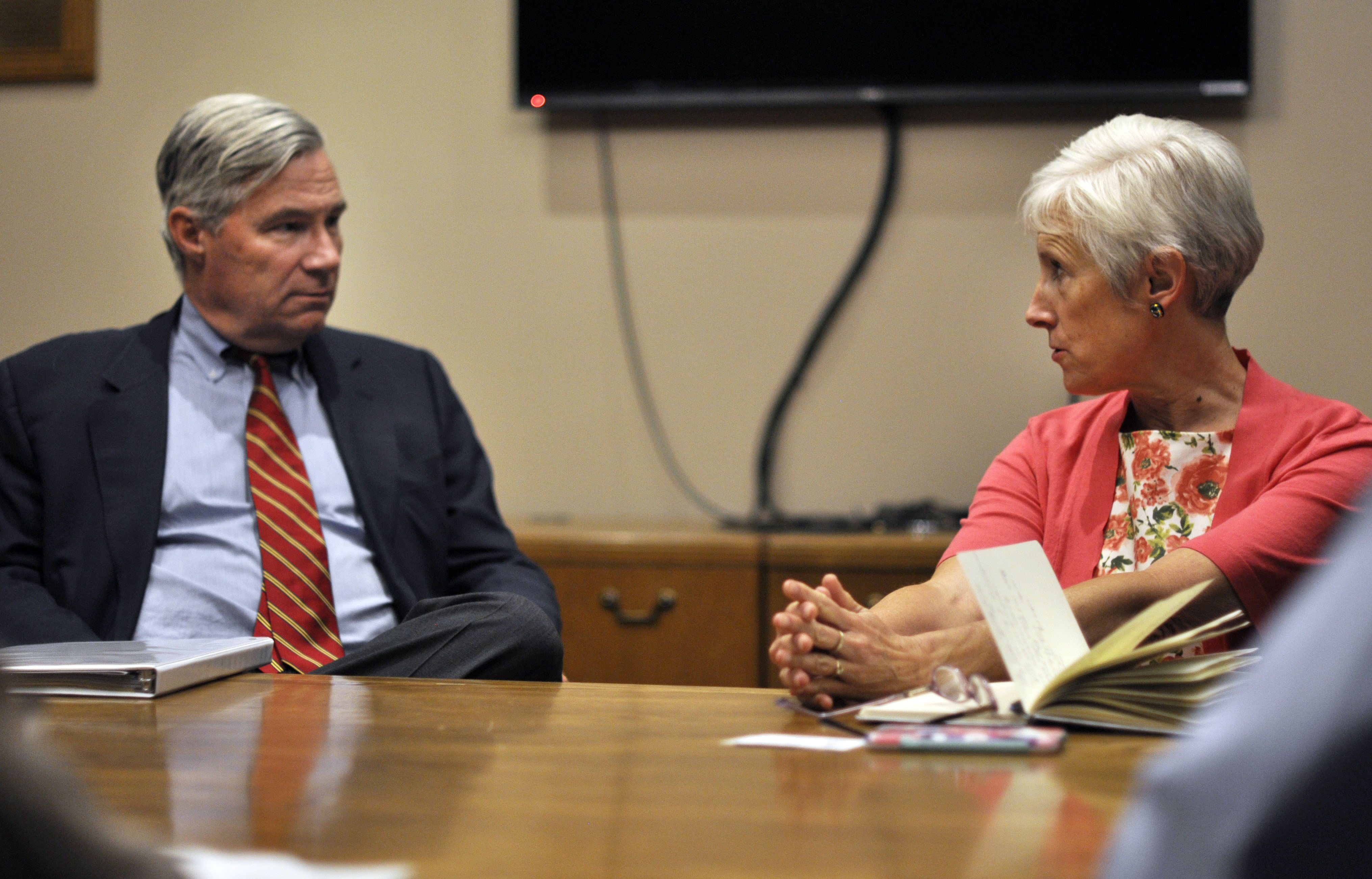 Sen. Whitehouse talks with Salt Lake City Sustainability Director Vicki Bennett